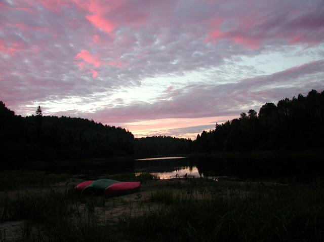 Sunset on River near Mogo.jpg (27851 bytes)